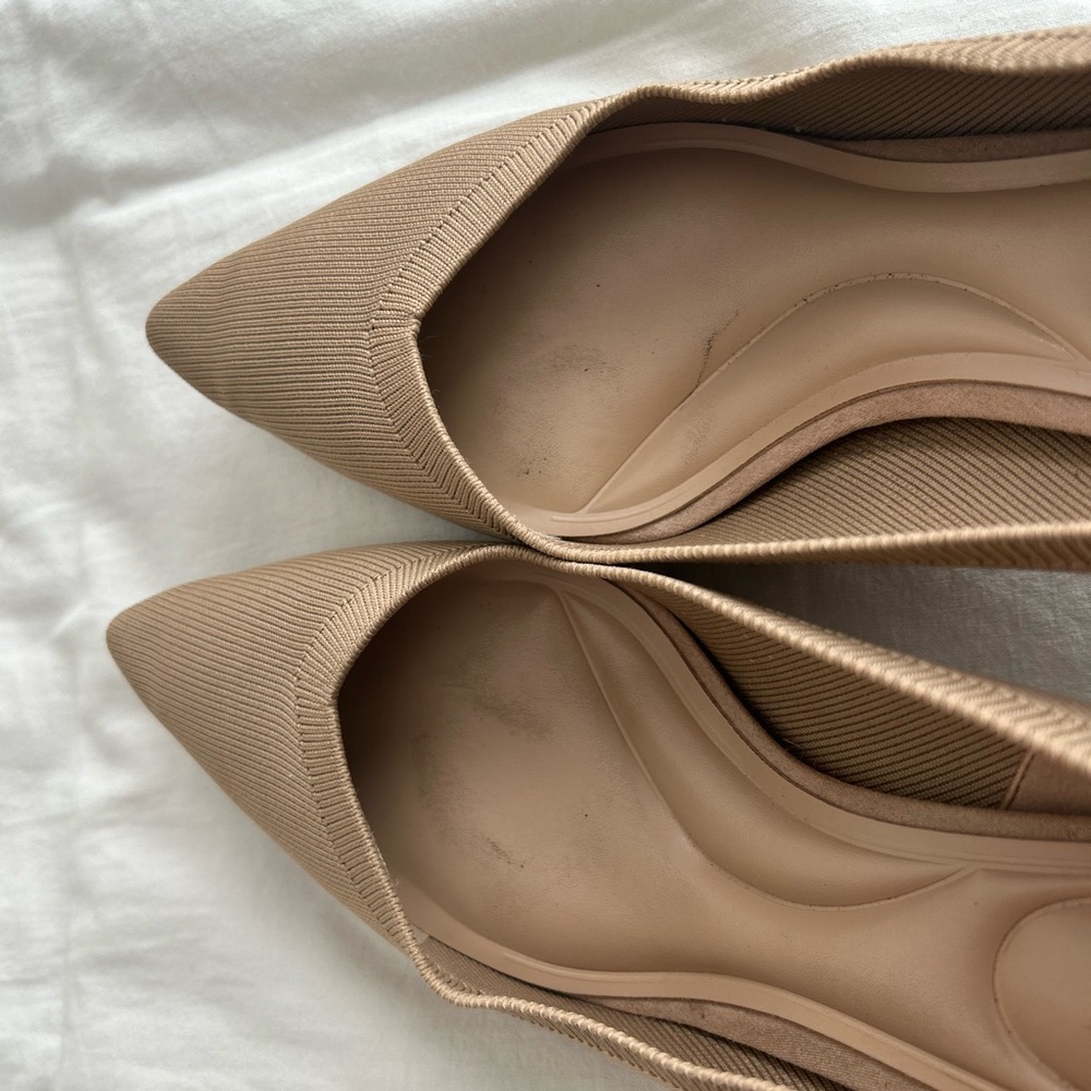 Elegant Pointed Toe Kitten Heel Pumps in Beige - Picture 3 of 4